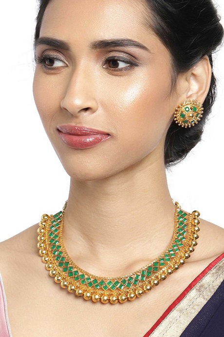 Buy Peora Brass Gold Plated Pearl 
