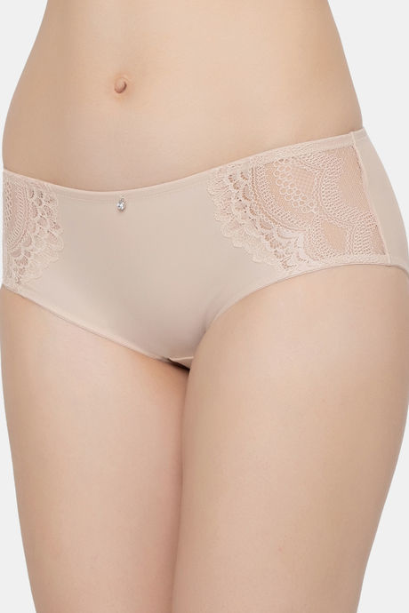 Triumph Beauty Full Lacy Seamless Hipster Brief New Beige