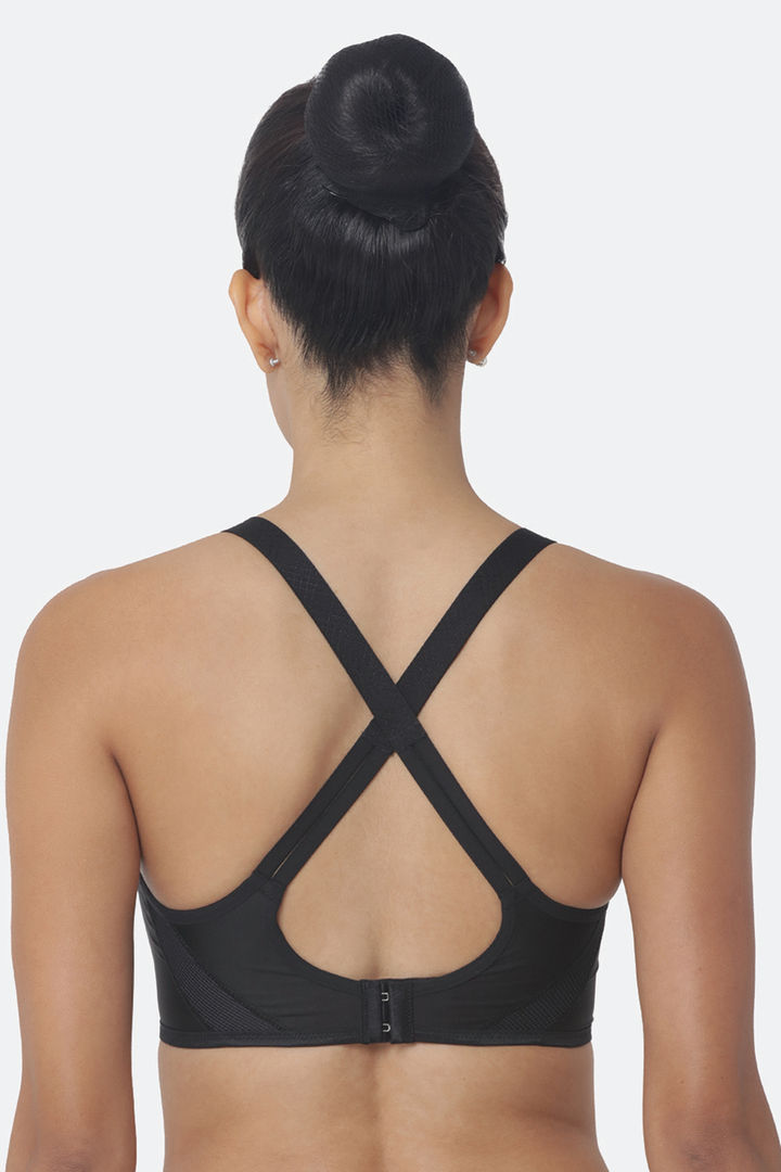 Triumph Padded High Impact Easy Movement Anti Microbial Sports Bra