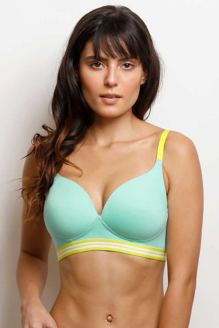 Zivame Sporty Twist Padded Non Wired 3 4th Coverage T Shirt Bra