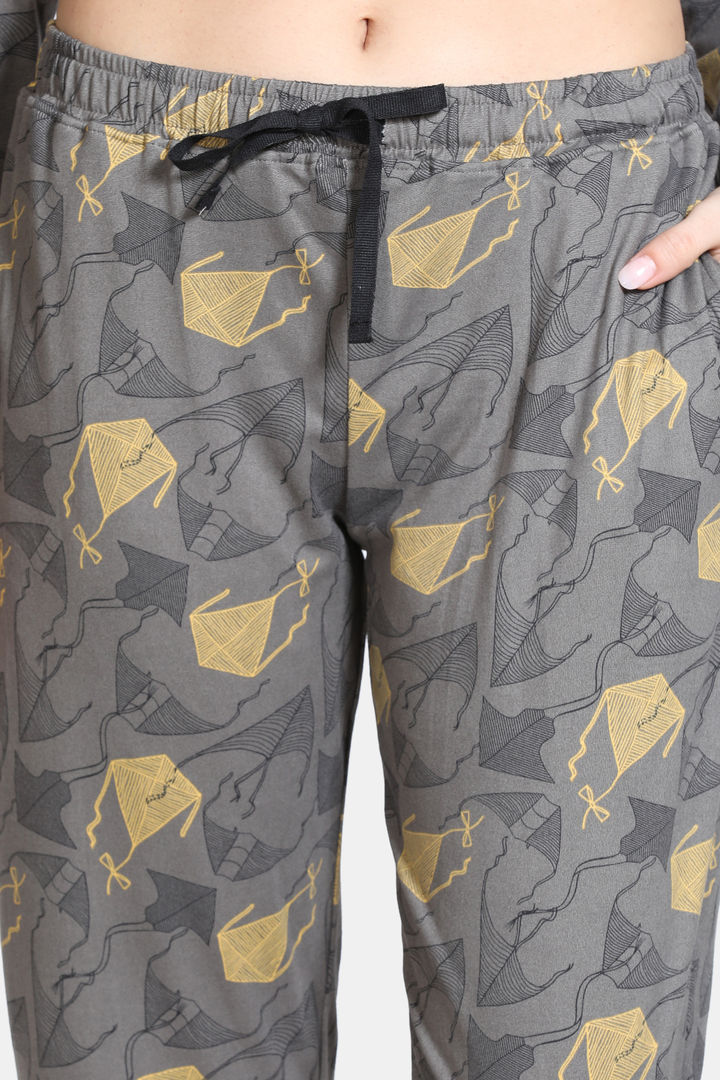 Zivame Paper Town Butter Soft Poly Knit Pyjama Set