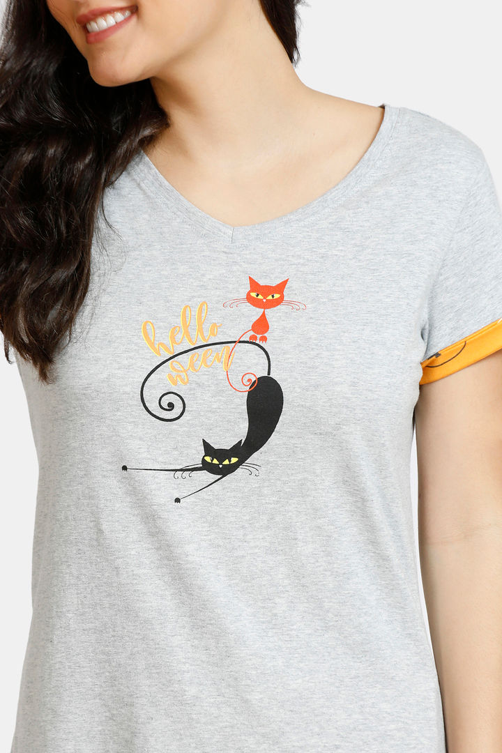 Zivame Scared Cat Cotton Pyjama Set