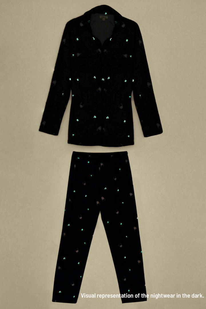 Zivame Spooky Spider Glow In The Dark Butter Soft Poly Knit Pyjama Set