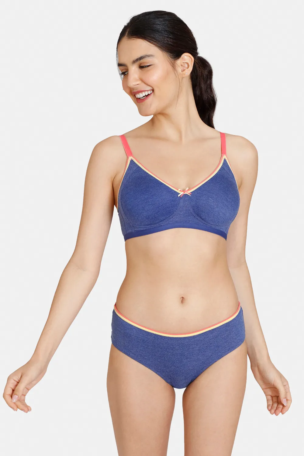 Buy Zivame Desi Kitsch Double Layered Non Wired 3/4th Coverage T-Shirt Bra With Hipster Panty - Sodalite Blue