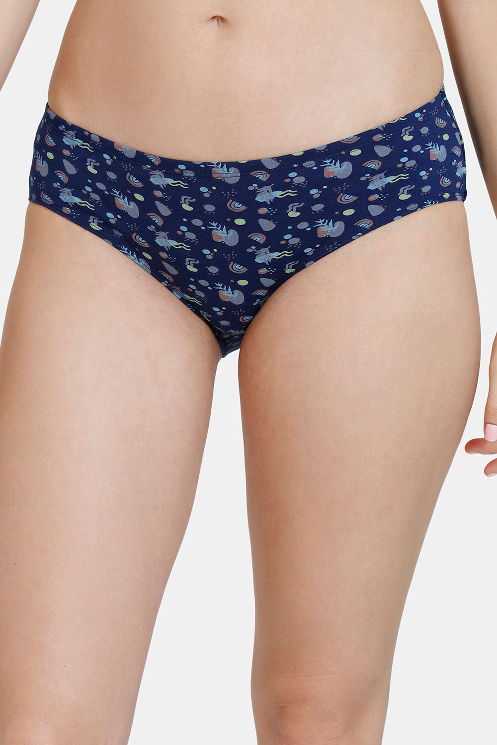Buy Padded Non-Wired Full Cup Heart Print T-shirt Bra With Mid Waist Heart  Print Hipster Panty in White Online India, Best Prices, COD - Clovia -  BP1407A18