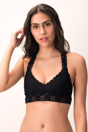 Zivame Made To Layer Double Layered Non Wired Low Coverage Bralette -Black
