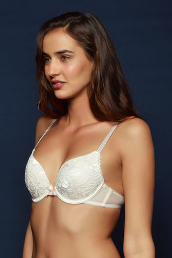 Zivame All That Lace Push Up Wired Low Coverage Bra-Ivory
