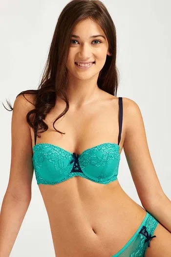 Zivame All That Lace Moderate Pushup Strapless Bra- Green