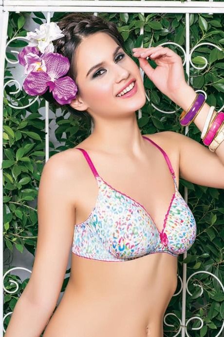 Buy Enamor Rainbow Circles Non-Padded Wirefree Multiway Bra- White N Print  at Rs.999 online