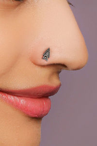 Buy AVNI by Giva 925 Oxidised Silver Arrow Nose Pin