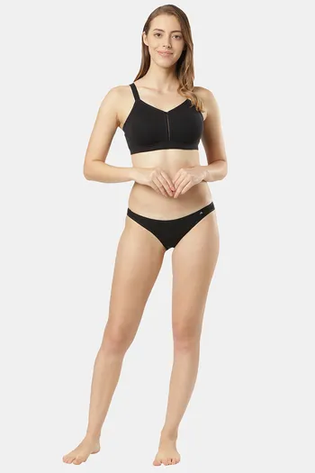 Buy Jockey Double Layered Non Wired Full Coverage Minimiser Bra - Black at  Rs.1199 online
