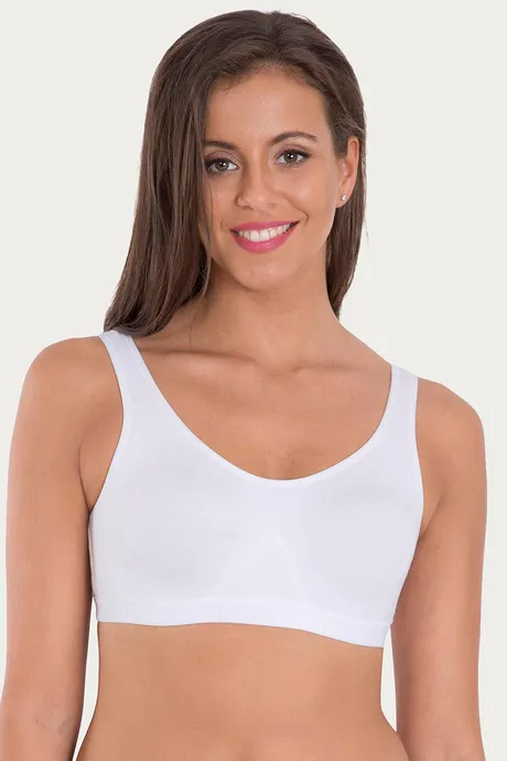 Bally White sports Bra - M  White sports bra, Low impact sports bra,  Medium sports bra