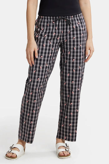Jockey pajama pants size medium | Pants, Pajama pants, Clothes design