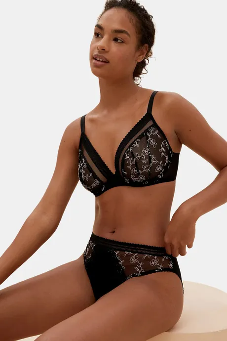 Marks & Spencer Lightly Lined Wired Full Coverage Lace Bra -Black Mix