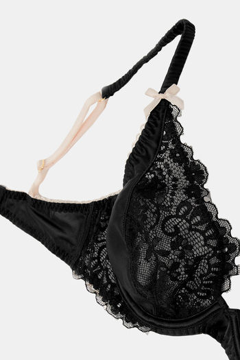 Buy Marks & Spencer Padded Wired Full Coverage Lace Bra - Black at Rs.700  online