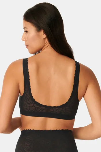 Buy Sloggi Zero Removable Padded Non-Wired 3/4th Coverage Seamless Bralette  - Black at Rs.2999 online