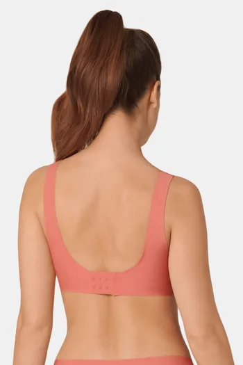 Buy Sloggi Zero Feel Removable Padded Seamless Ultra Soft Bra - Cameo at  Rs.2499 online