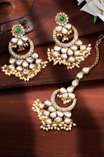 Traditional Earrings and Maang Tikka Set-Grey