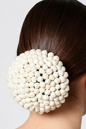 Buy Peora Alloy Party Hair Accessories Jewellary - White at  online  | Jewellery online