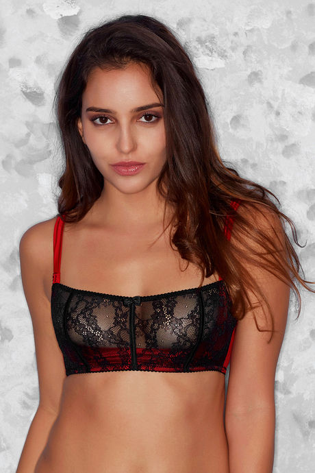 Buy Zivame Sensuous Single Layered Non Wired Low Coverage Lace Bra-Apricot  Illusion Maroon at Rs.1495 online