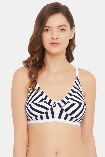 Buy Clovia Double Layered Non Wired Full Coverage T-Shirt Bra - White at  Rs.305 online