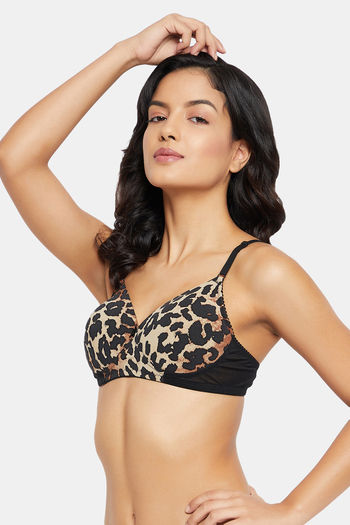 Buy Clovia Lightly Padded Non Wired Full Coverage T-Shirt Bra - Black at  Rs.588 online