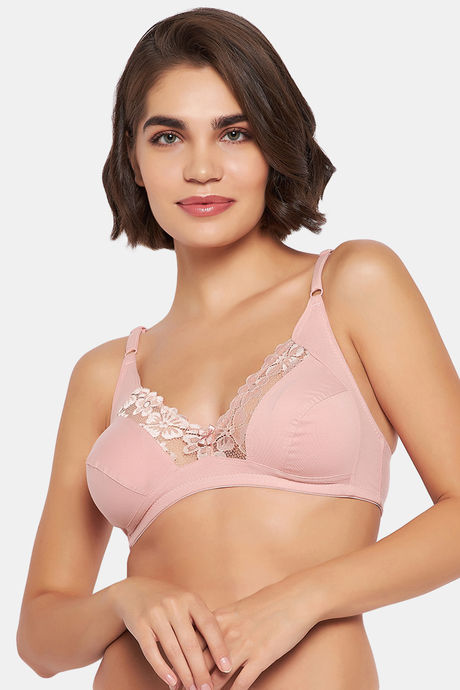 Clovia - Peach-colored plus size lace overlayed bra crafted with