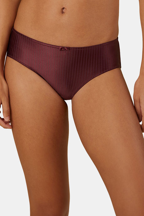 Triumph Medium Rise Full Coverage Hipster Panty - Deep Burgundy