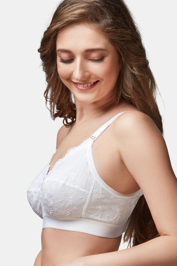 Buy Trylo Double Layered Non-Wired Full Coverage Blouse Bra - Black at  Rs.525 online