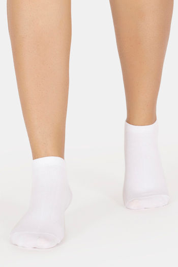 Buy Vrova Antibacterial & Antifungal Acupressure Ankle Socks - White