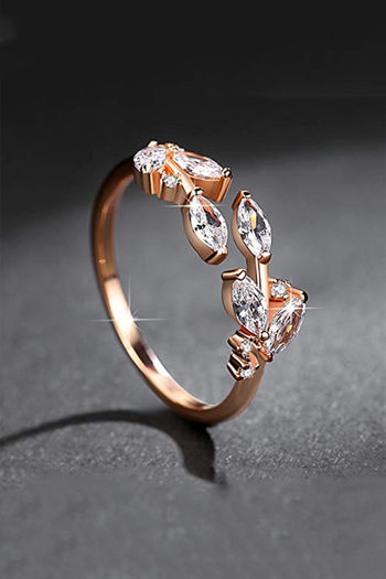 Yellow Chimes Designer Flower Leaf Open Crystal Rosegold Plated Adjustable  Rings