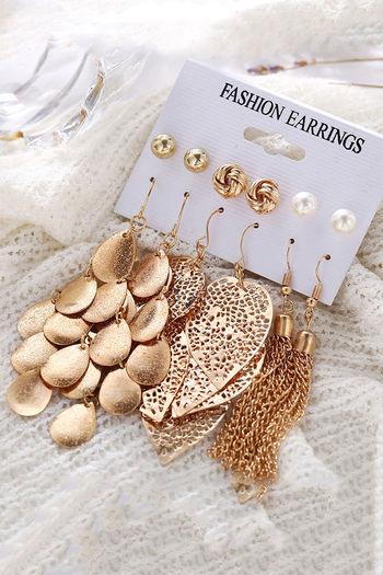 Buy Yellow Chimes 6 Pairs Assorted Studs and Chandbali Combo Set Stylish  Fancy Earrings at Rs.1499 online | Jewellery online