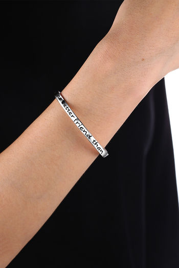 Yellow Chimes Express Your Feelings Collection Sister Message Engraved  Bracelet Silver