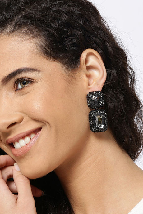 Anshula Black Western Earrings – AG'S