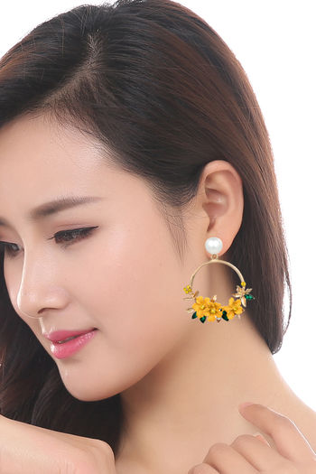 Flat Circle Hoop Earrings in Solid Gold - Tales In Gold