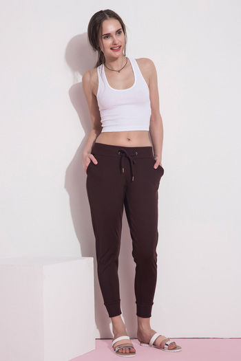 Buy Zelocity True Curv Mid Rise Track Pants - Jet Black at Rs.1436 online |  Activewear online