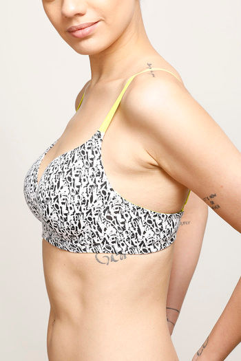 Buy Zivame Whimsical Padded Wired 3/4th Coverage T-Shirt Bra-Black N White  Print at Rs.745 online