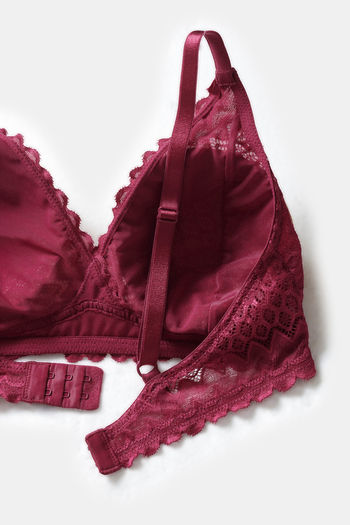 Buy Zivame New Romance Double Layered Non Wired 3/4Th Coverage Lace Bra - Beet  Red at Rs.671 online
