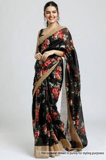 saree with flare