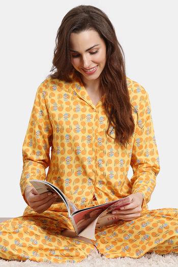 Buy Zivame Jewel Garden Woven Pyjama Set - Yarrow