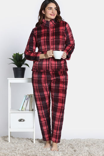 Zivame Soft Snuggles Fur Loungewear Set - Scarlet Smile