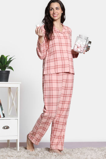 Zivame Checkered Charm Flannel Pyjama Set Coral Cloud
