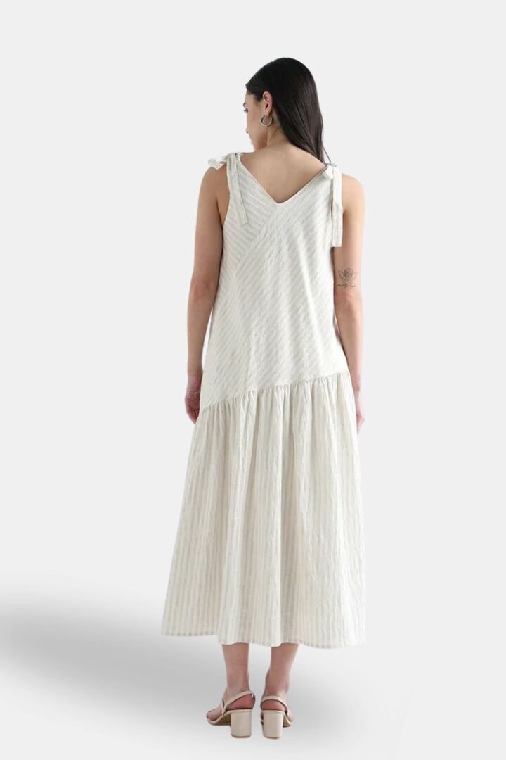 Sands of India White Textured Bias-Cut Maxi Dress with Adjustable Straps & Lining — image 2