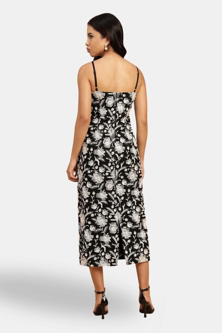 Sands of India Embroidered Black Poplin dress — image 3