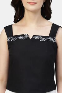 Sands of India Women Black Poplin Embroidered Sweetheart Neck Top - Black — thumbnail 5