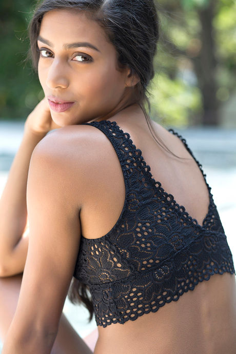 Zivame Made to Layer Eyelet Lace Longline Bralette- Black — image 5