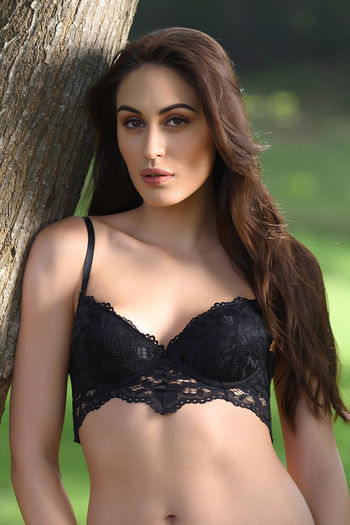 model image of Zivame All That Lace Push Up Wired Low Coverage Bra-Black