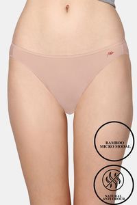 Aveia Nude