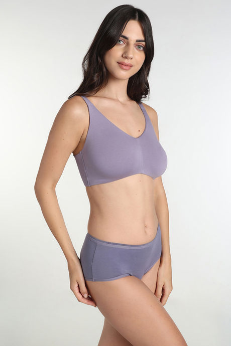 Wacoal Single Layered Non-Wired Full Coverage T-Shirt Bra - Lavender — image 7