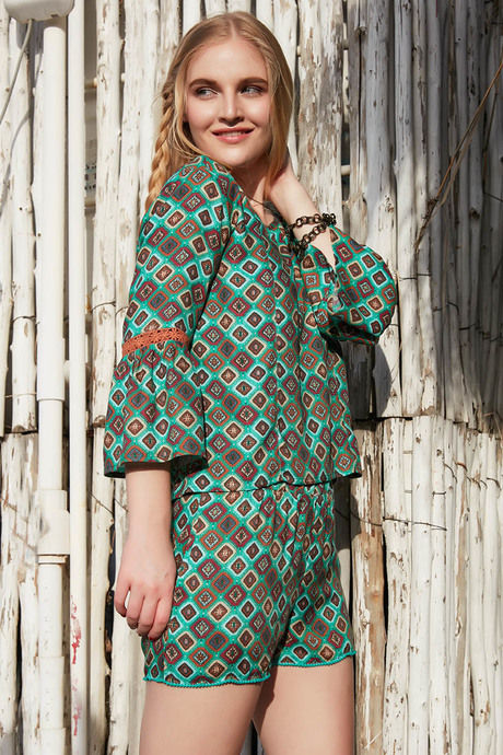 Zephyr Printed Boxy Top With Lace Detail- Teal Carpet — image 3